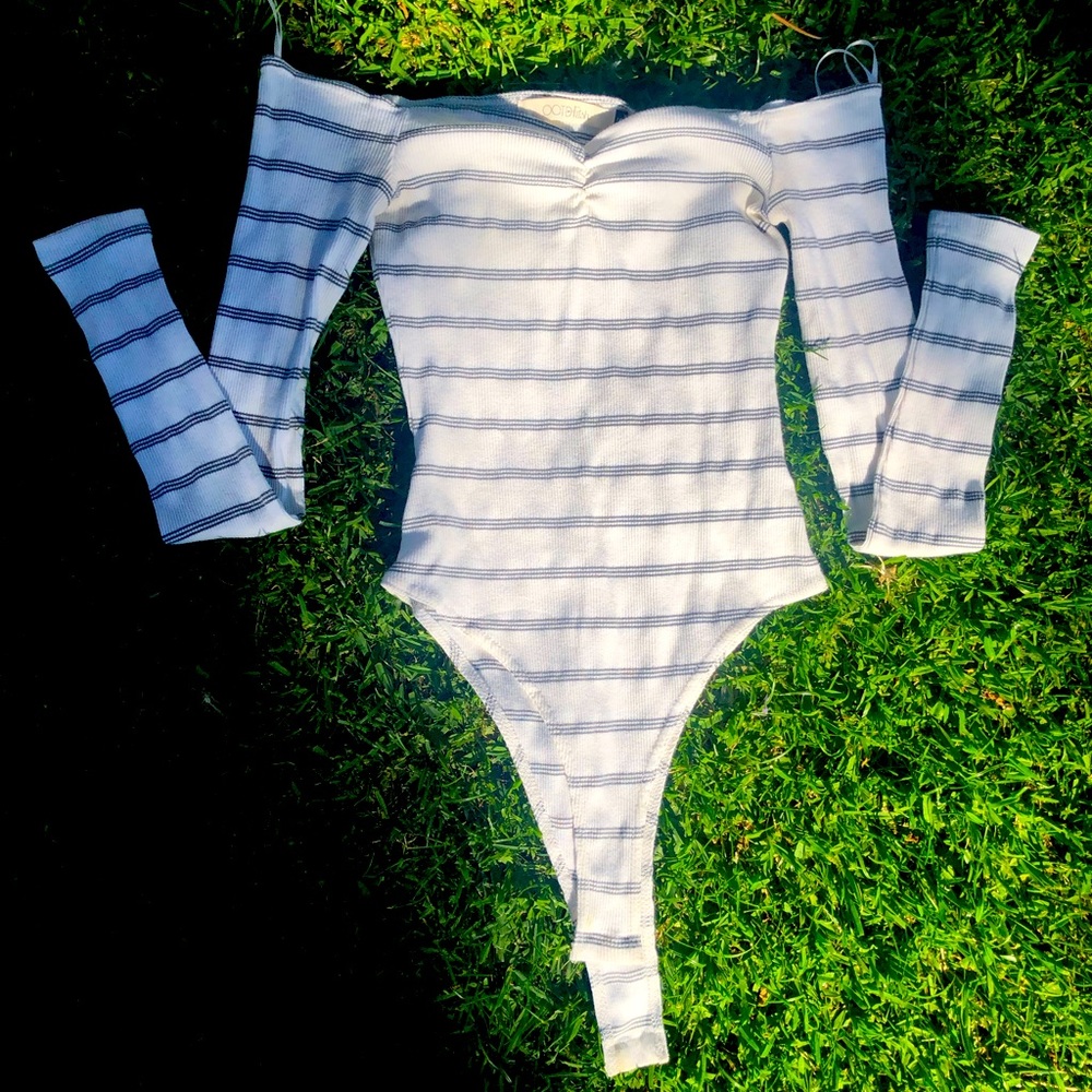 OOTDFash off the shoulder bodysuit